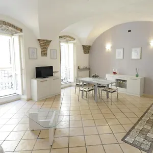 Appartamento St. George, Lovere